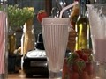 How to Make Fresh Fruit Milkshake