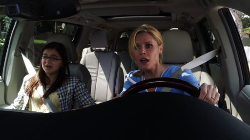 Claire Gossips With the Girls!