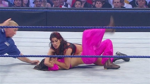 Victoria vs. Brie Bella Video