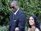 Access Hollywood | Guests Arrive at Khloe Kardashian and Lamar Odom's Wedding