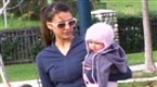 E! News Now: Jessica Alba Plays in the Park