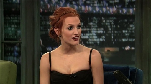 Ashlee Simpson-Wentz Talks Melrose Place Video