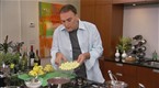 Made in Spain: Red, Red Wine (season 1, episode 13)