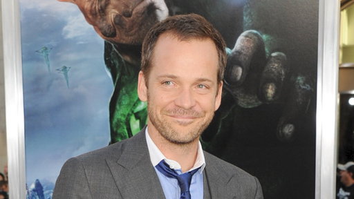 Did Peter Sarsgaard Get Claustrophobic In His 'Green Lantern' Ma