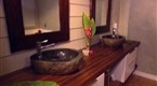 Red Hot and Green: Bathroom Au Naturel (season 1, episode 12)