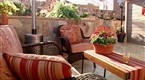 Indoors Out: Outdoor Pub (season 1, episode 13)