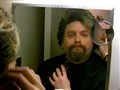 SNL Backstage: Zach Shaves His Beard