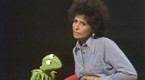 Lena Horne and Kermit Sing Bein' Green