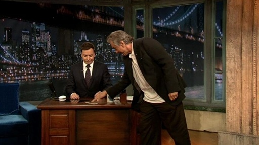 De Niro Pays Up Video