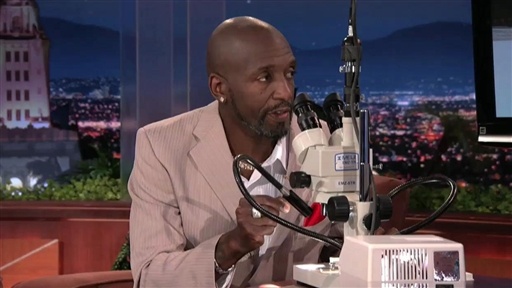 Micro Sculptor Willard Wigan
