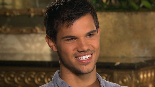 Taylor Lautner Talks Seeing 'The Twilight Saga: Breaking Dawn - Video