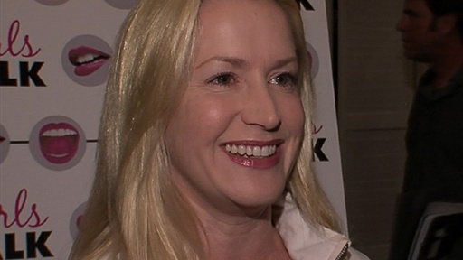 Angela Kinsey On Steve Carell's Last Day at 'the Office'
