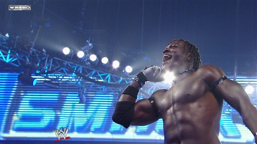 R-Truth Vs. Mike Knox