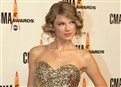 Taylor Swift: 'It Felt Like a Dream' at the 2009 CMA Awards picture