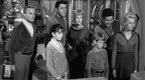 Lost in Space: Welcome Stranger (season 1, episode 7)