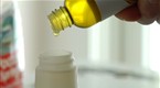 Howcast: How to Use Aromatherapy's Essential Oils to Improve Your Life