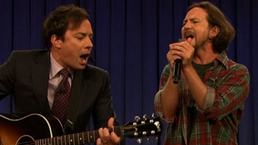 Jimmy and Eddie Vedder Sing 'Balls in Your Mouth' Video