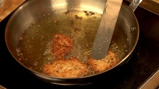 Nigeria: Akara - Fry Black-Eyed Pea Frit...