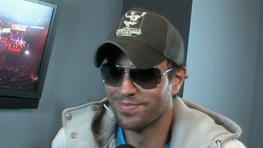 Enrique Iglesias Gets 'Dirty' for the American Music Awards Video