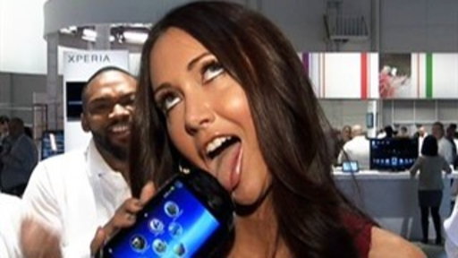 Guest cohost Jessica Chobot licks the same dusty old PSP that she once 