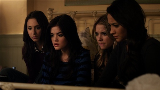 Pretty Little Liars: For Whom