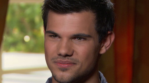 Taylor Lautner's 'Surreal Moment' at Grauman's Chinese Theatre