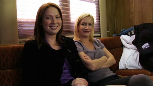 Angela Kinsey and Ellie Kemper's History