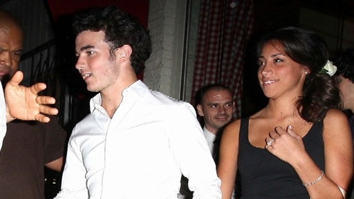 Kevin Jonas' Weekend Wedding?