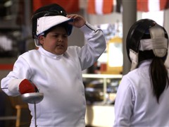 Modern Family: S01E07: 'En Garde'