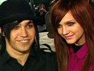 Hollywood 411: Celebrity Breakups and Hookups