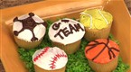Howdini: How to Decorate Sports Cupcakes