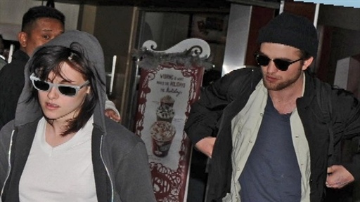 Rob And Kristen Give Thanks