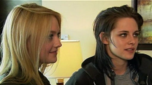 Kristen Stewart: 'It Was Cool' Kissing Dakota Fanning