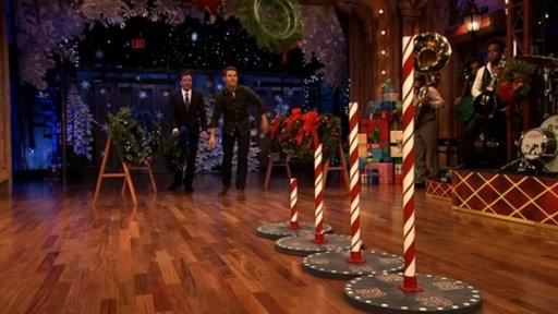 Wreath Toss With Tom Cruise