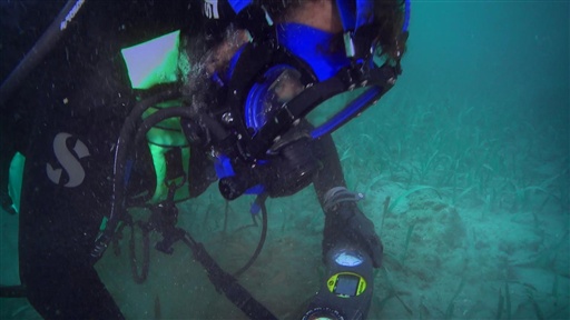 Underwater Pirate Tavern
