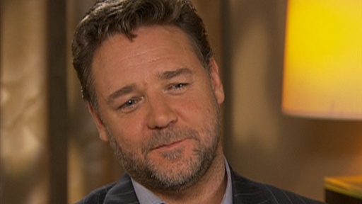 Russell Crowe: 'I Pushed Myself Really Hard' for 'Robin Hood' Video