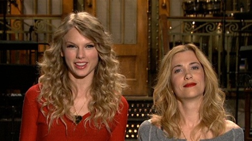 SNL Promo: Taylor Swift & Kristen
