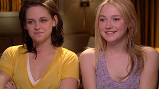 Kristen Stewart: Catching up With Jodie Foster & 'Remembering' R Video