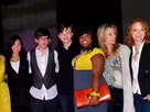 Gwyneth Paltrow Surprises Fans At Glee Show 