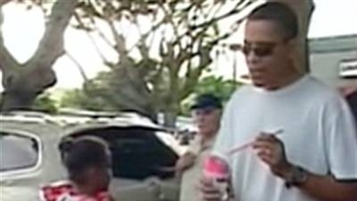 In Hawaii&sbquo;  Obama Indulges Sweet Tooth