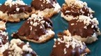 Food Network Originals: Alton Brown's Macaroon Delight