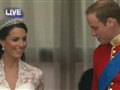 Prince William & Catherine Middleton Kiss Twice!
