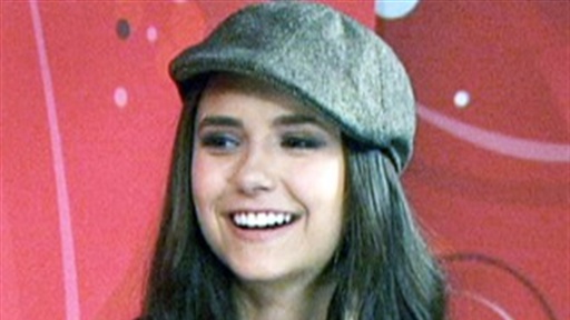 nina dobrev boyfriend 2011. Vampire Diaries: Nina Dobrev