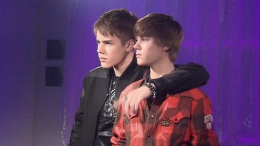 Justin Bieber Gets Waxed in London & New York