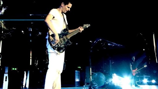 Plug in Baby (Live at Wembley 2007)