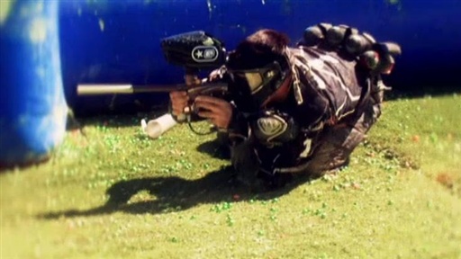 Sara Underwood's Sexy Paintball Battle Video