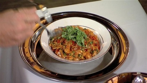 5 Chefs Compete Video