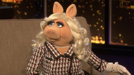 Miss Piggy Video