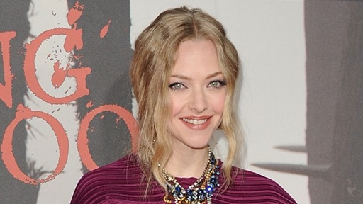 Amanda Seyfried On Falling in Love On Set: 'It Never Works Out' Video