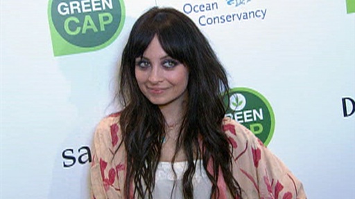 Nicole Richie Lives Green